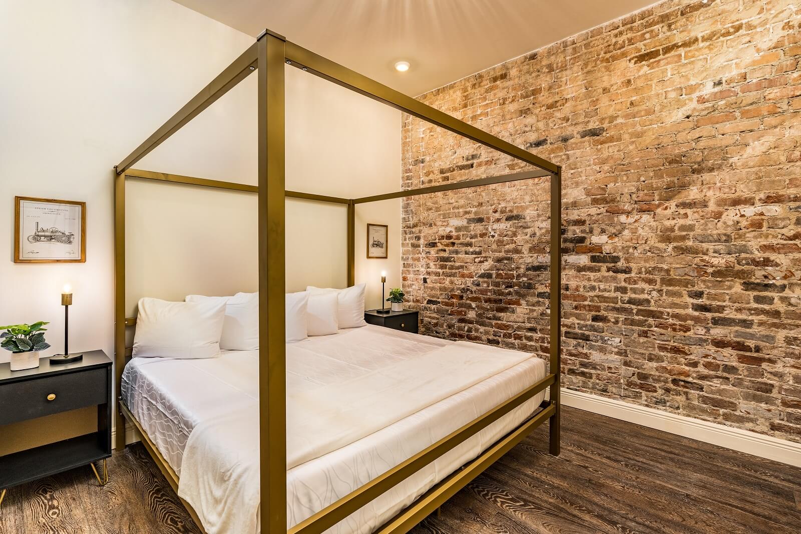 The Alexandre Unit 201, a New Orleans luxury rental.