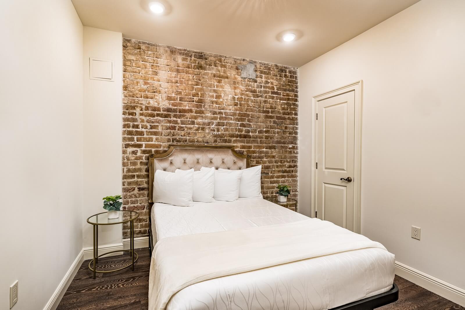 The Alexandre Unit 301, a New Orleans luxury rental.